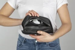 Fidlock TWIST Essential Bag + Bike Base Set - M Schwarz 31 Fidlock TWIST Essential Bag + Bike Base Set - M Schwarz -Fahrradzubehör 09661 BLK fidlock twist essentialbag inside