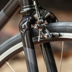 All-city Big Block Komplettrad - Black/Grey -Fahrradzubehör 20201122 ACT BigBlock StPaul VanityPhotos 568206 029 CropvpPRI64CArdae