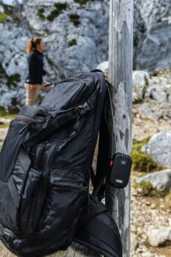 Abus Combiflex 2502/85 Kabelschloss 11 Abus Combiflex 2502/85 Kabelschloss -Fahrradzubehör Milieu Combiflex 2503 Rucksackschloss 1 37Edl5RPZ02XrR