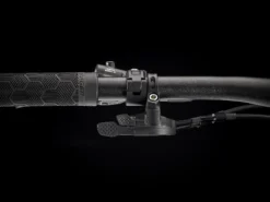 Supercaliber 9.6 Radioactive Red /Trek Black 20 Supercaliber 9.6 Radioactive Red /Trek Black -Fahrradzubehör Supercaliber96 22 35151 B Alt5